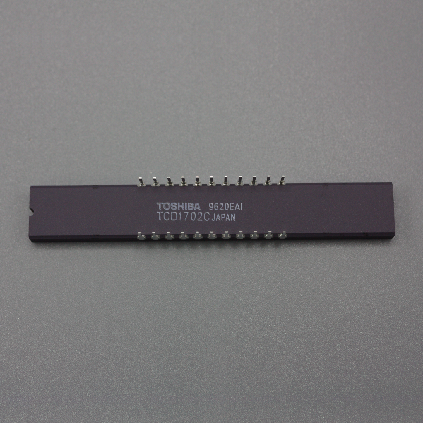 TCD1702C