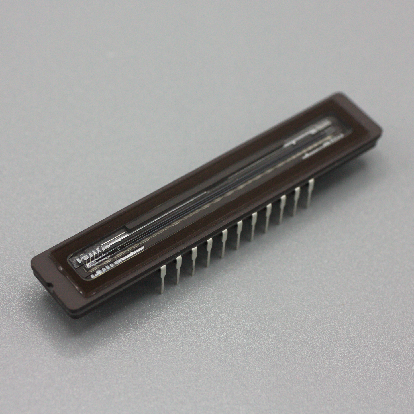 TCD1705D